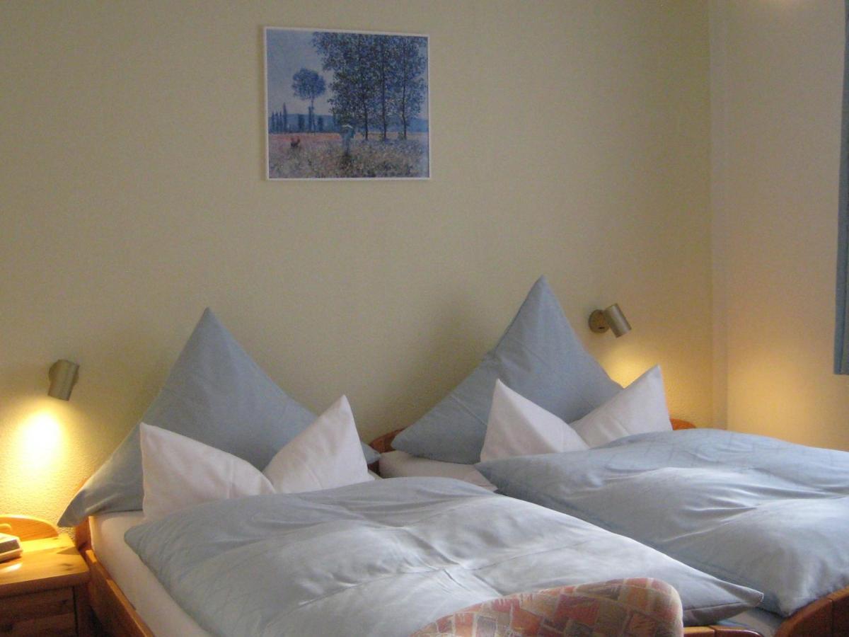 Haus Anja Apartment ทิทิเซ-นอยชตัดท์ ภายนอก รูปภาพ